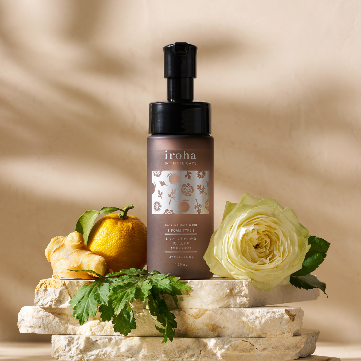 iroha INTIMATE WASH 【 FOAM TYPE 】よもぎブレンドの香り
