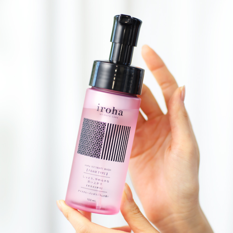 iroha INTIMATE WASH【FOAM TYPE】ダマスクローズとゼラニウムの香り