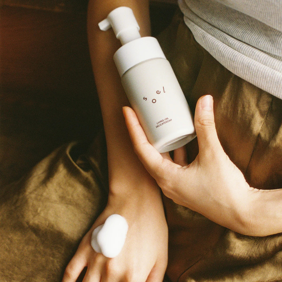 LIVING-OIL デリケートソープ