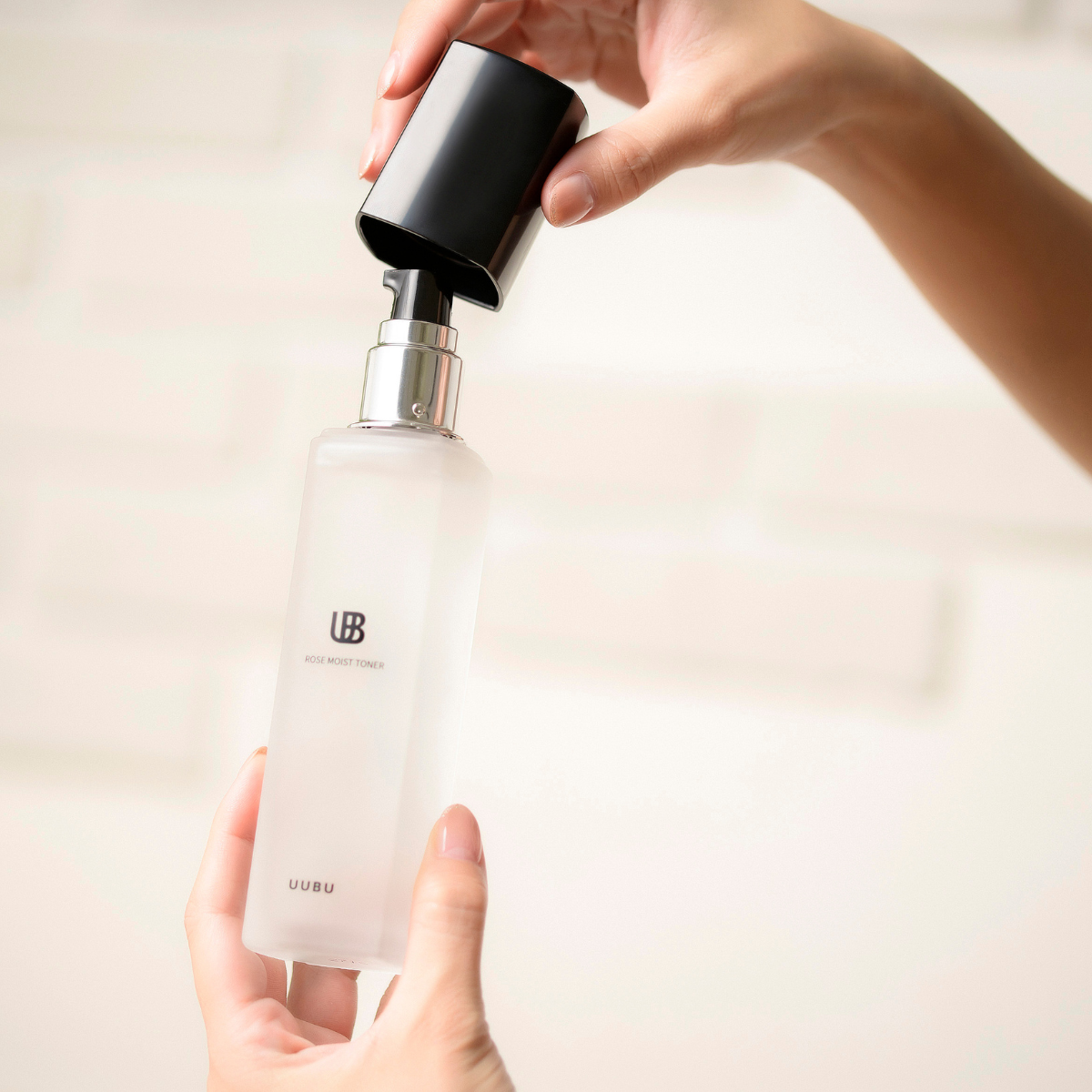 ウーブローズモイストトナー120mL